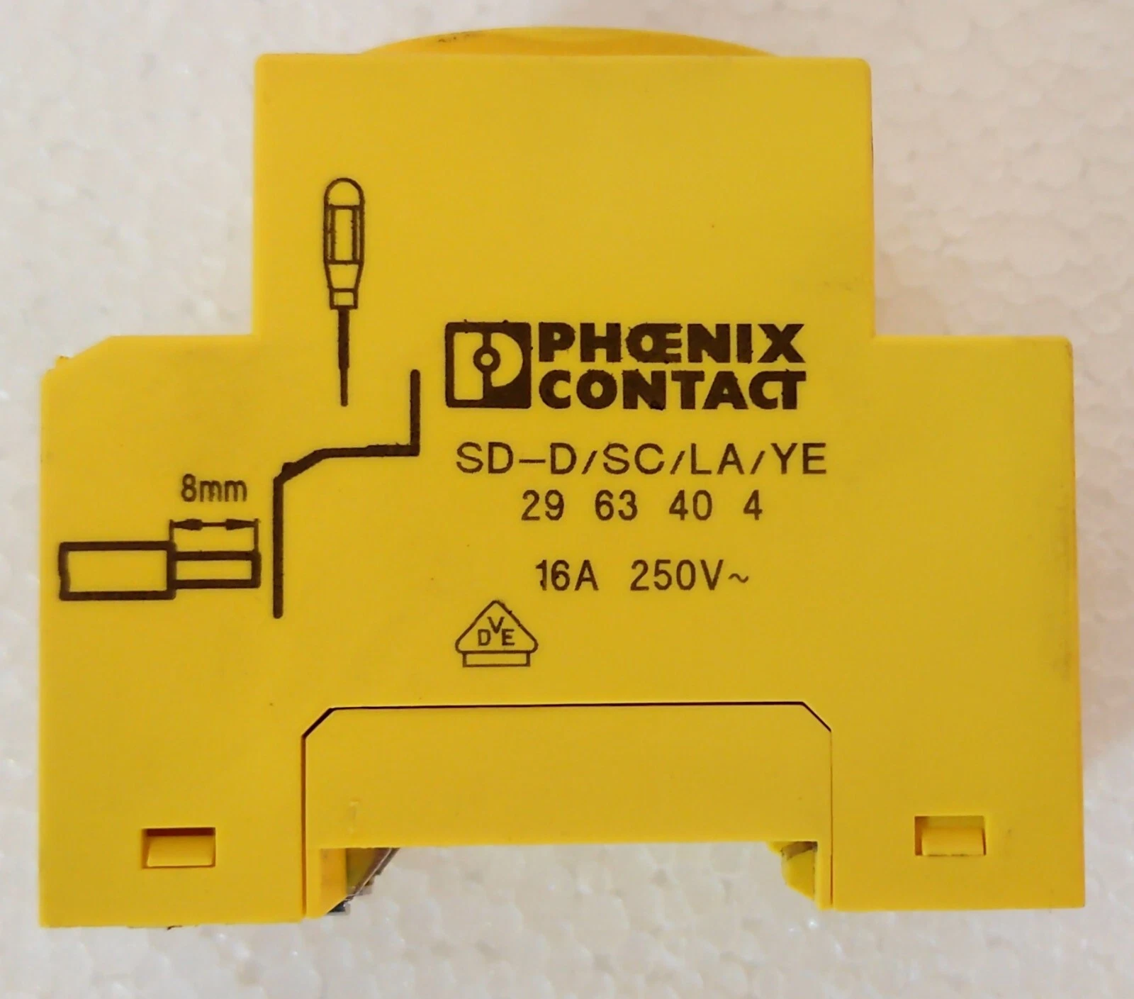 admin/uploads/uploads/phoenix contact sd dsclaye socket pcs_2.webp